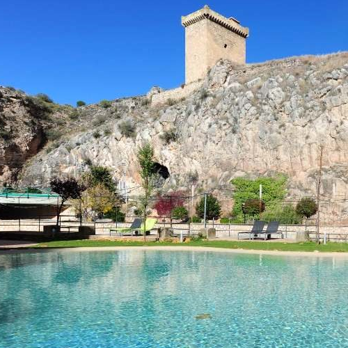 Piscina exterior hotel balneario Alhama de Aragón