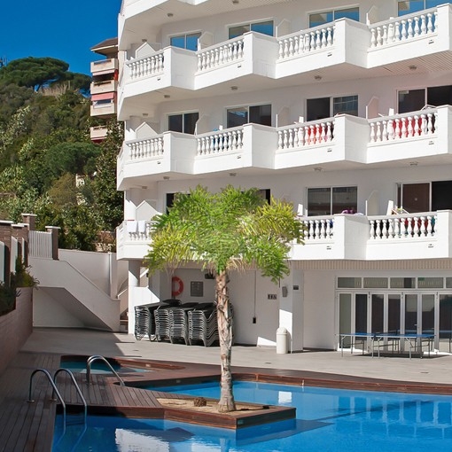 Piscina exterior bernat II